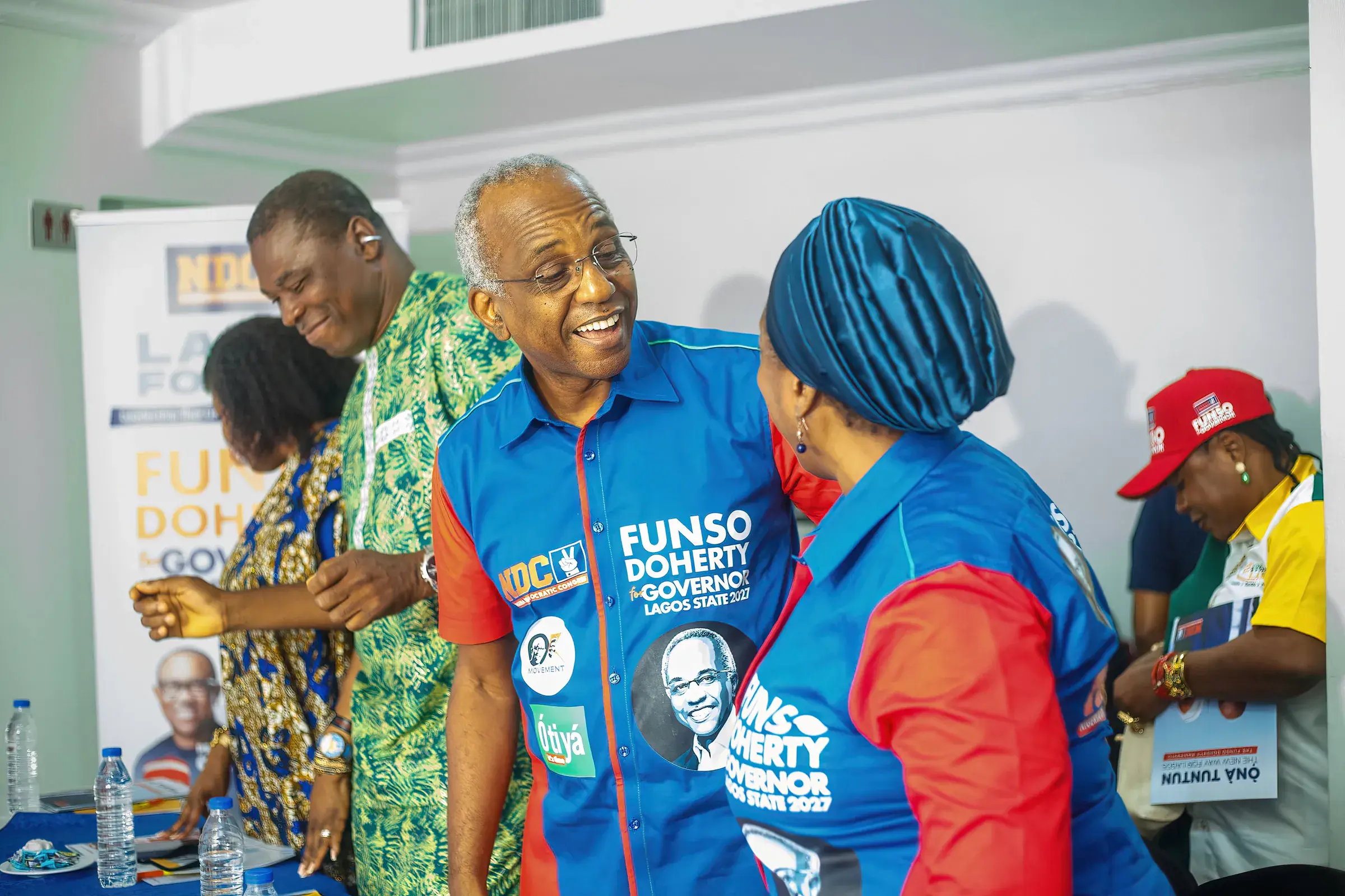 Funso Doherty with people at the unveiling of Tolani Animashaun and the Ọ̀nà Tuntun manifesto.